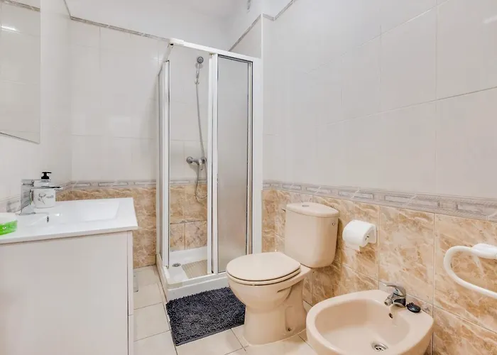 Three Bedroom Ii Near Sc 아파트 *