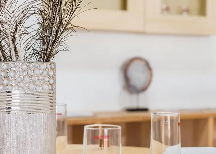 Three Bedroom Ii Near Sc Appartement